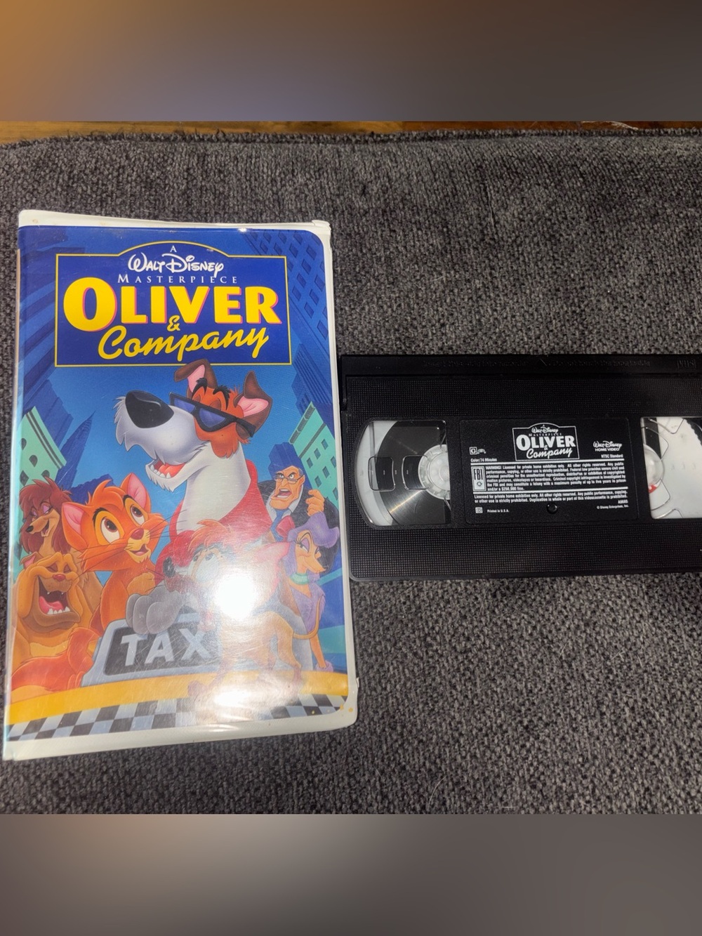 Vintage Walt Disney Masterpiece "Oliver & Company" VHS - Colorful Cover